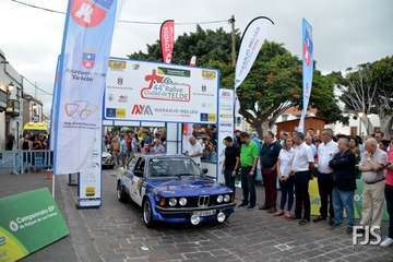 San Juan, escenario de la protocolaria ceremonia de salida del Rallye de Telde (Foto Francisco Javier Santana)